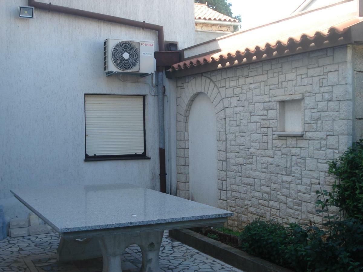 Apartment Tijano Krnica Kültér fotó