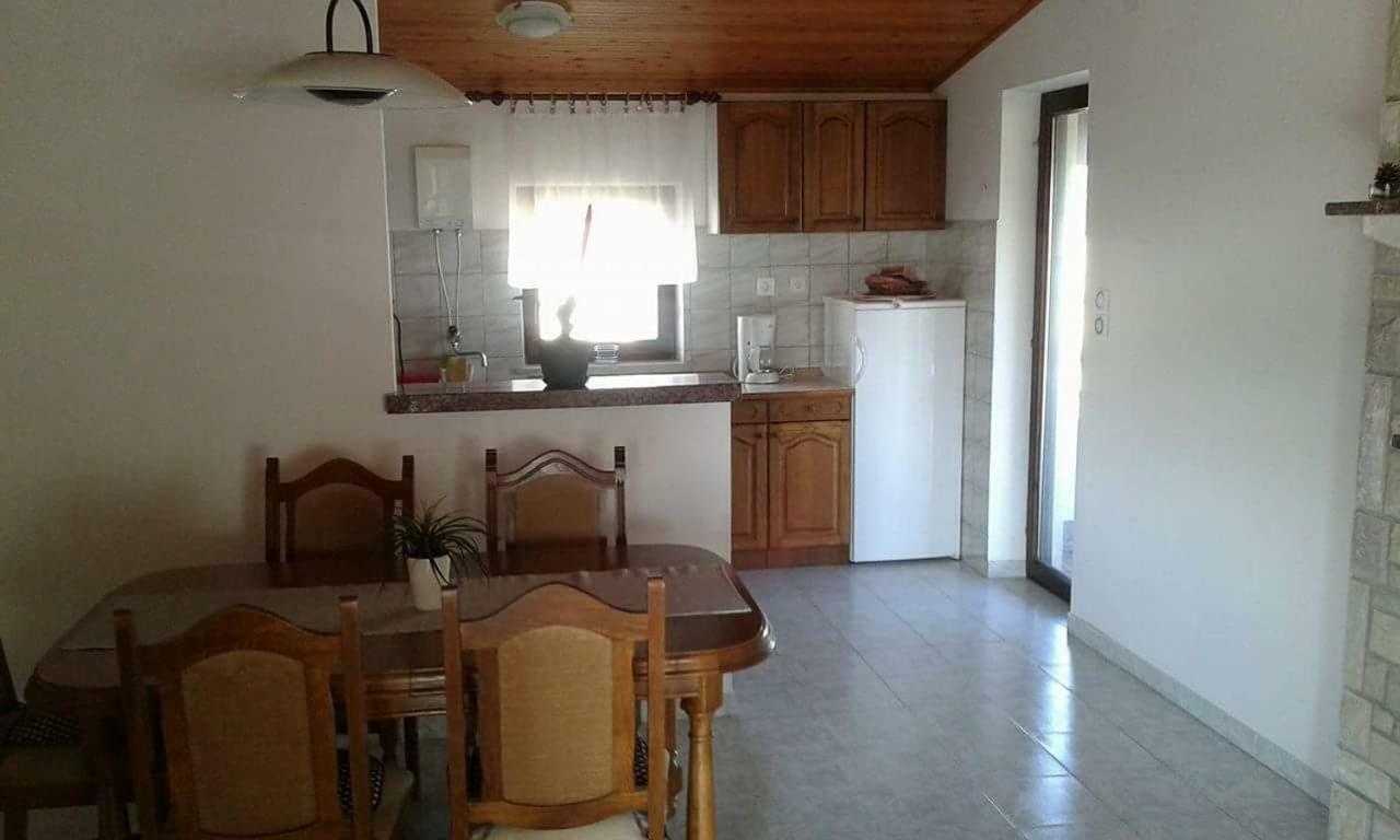 Apartment Tijano Krnica Kültér fotó