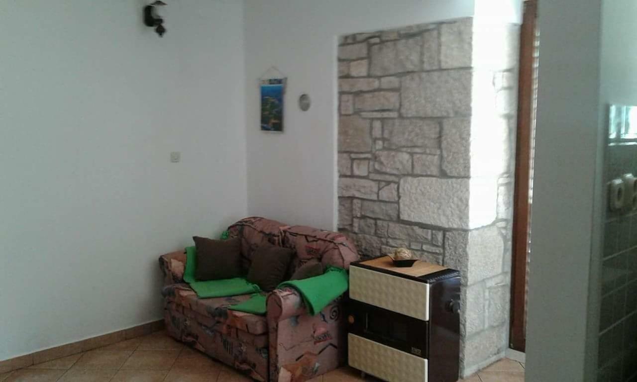 Apartment Tijano Krnica Kültér fotó