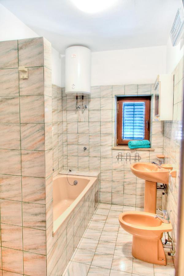 Apartment Tijano Krnica Kültér fotó